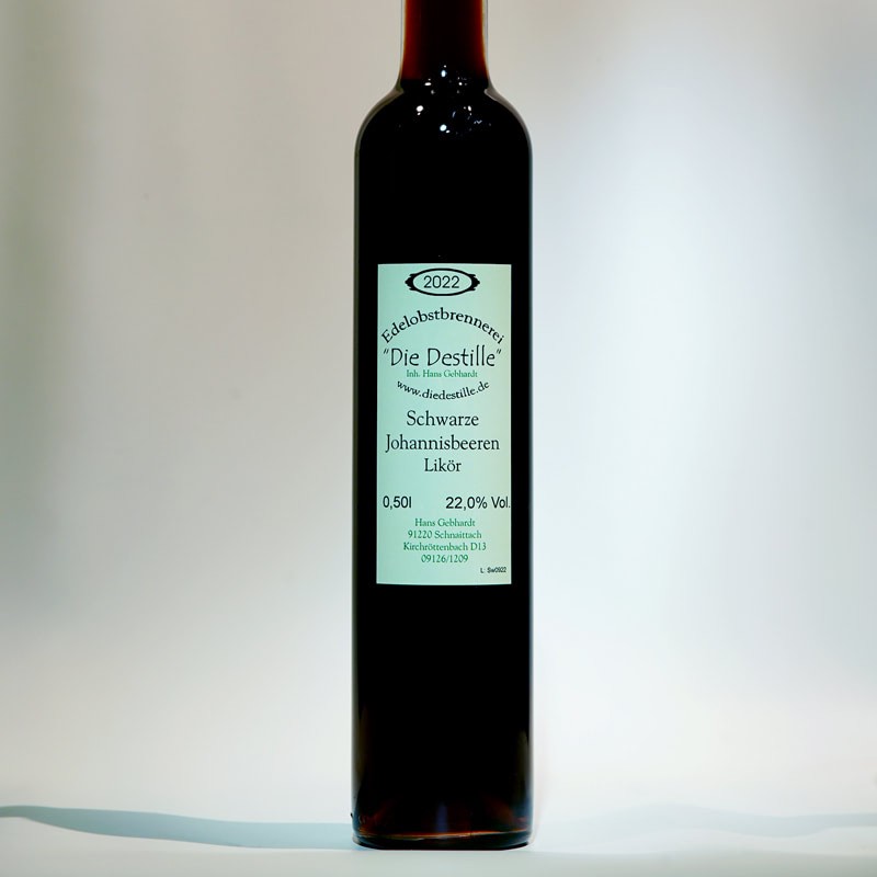 Destille_Schwarze-Johannisbeeren-Likoer_18,00_web-web